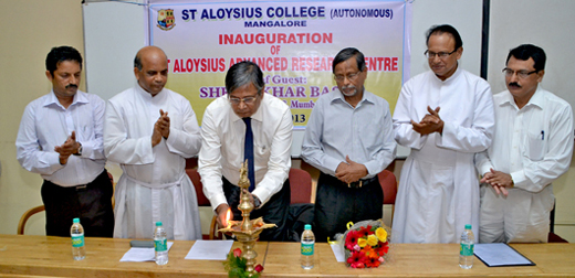 SAC Advanced Research Centre13jun1 1